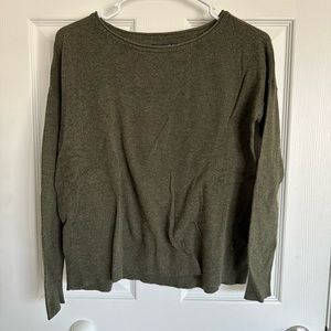 American eagle green crewneck sweater